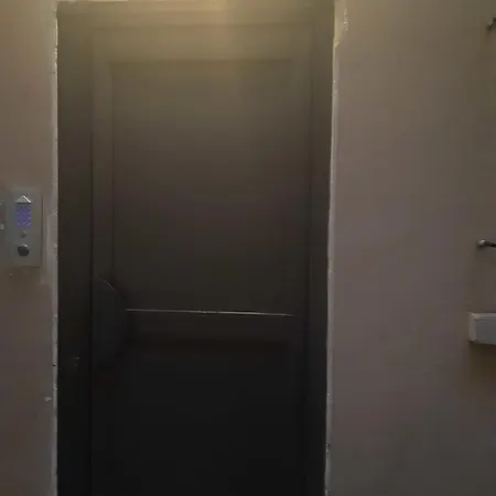 Classy And Cosy 1-bedroom Ensuite 2min Walk From Cadet Metro Διαμέρισμα *